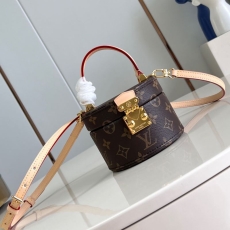 LV Bucket Bags